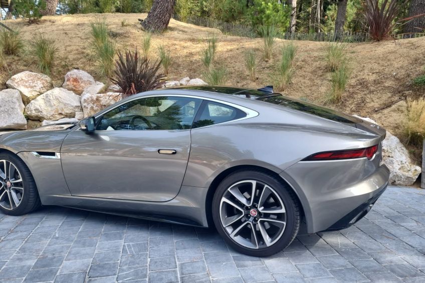 JAGUAR F TYPE  JAGUAR F-TYPE (2) COUPE 2.0300 AUTO R-DYNAMIC