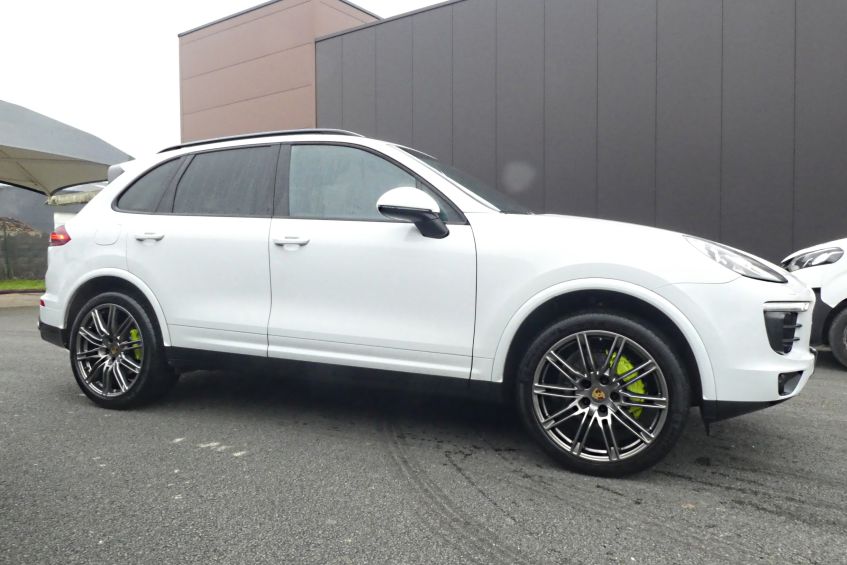 PORSCHE CAYENNE II 3.0 v6 262 PLATINIUM EDITION BVA