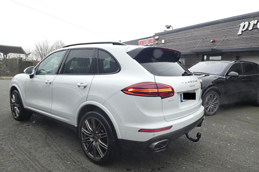 PORSCHE CAYENNE II 3.0 v6 262 PLATINIUM EDITION BVA